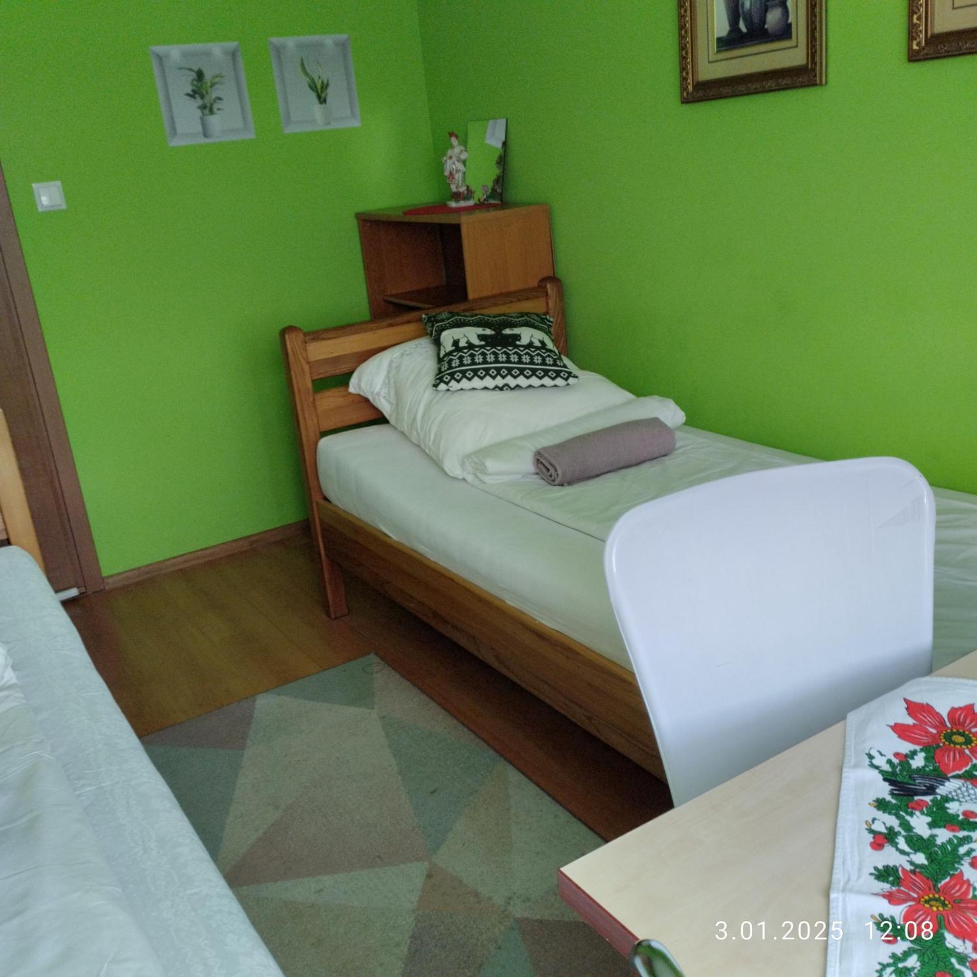 Homestay Strozowka Gorlice Bagian luar foto